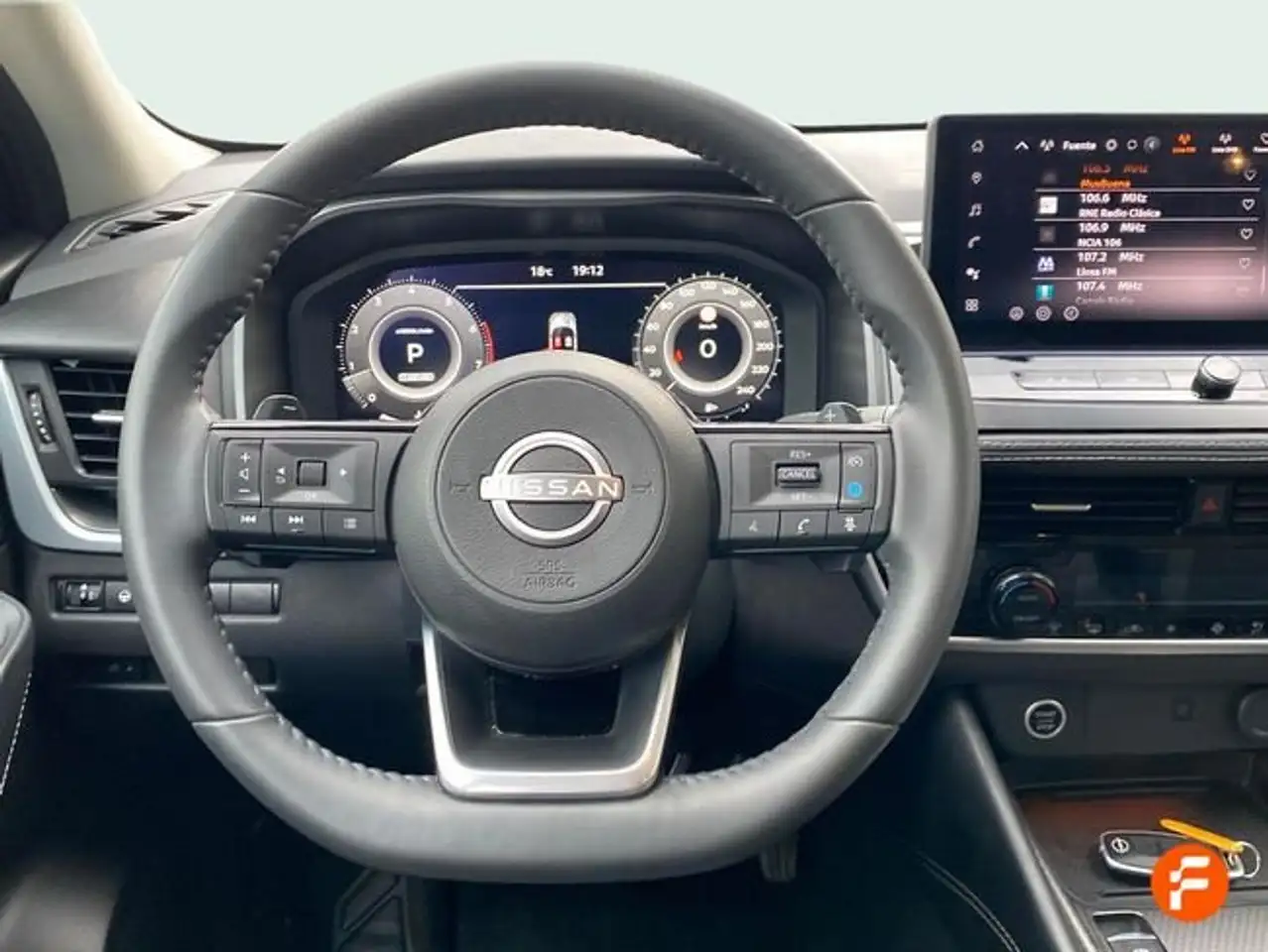 Nissan Qashqai DIG-T 116kW (158CV) mHEV CVT Acenta — Vehicle gallery 12