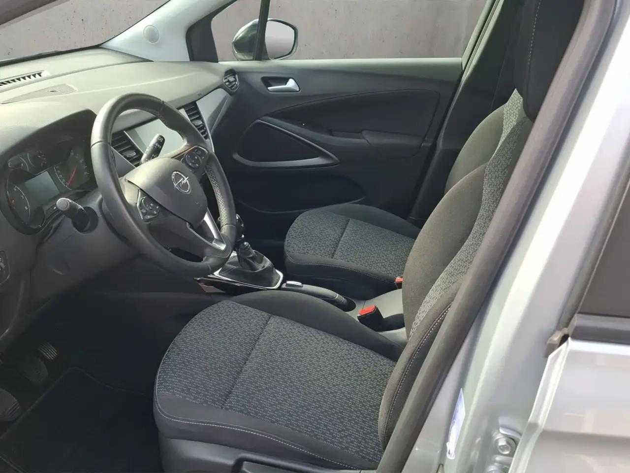 Opel Crossland 1.2 Enjoy, Navi, Kamera, beheiz.Fronts — Galería del vehículo 9