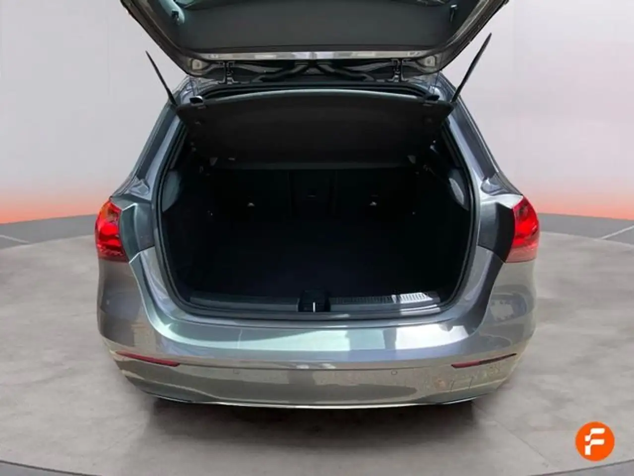 Mercedes-Benz A 180 d — معرض صور السيارة 16