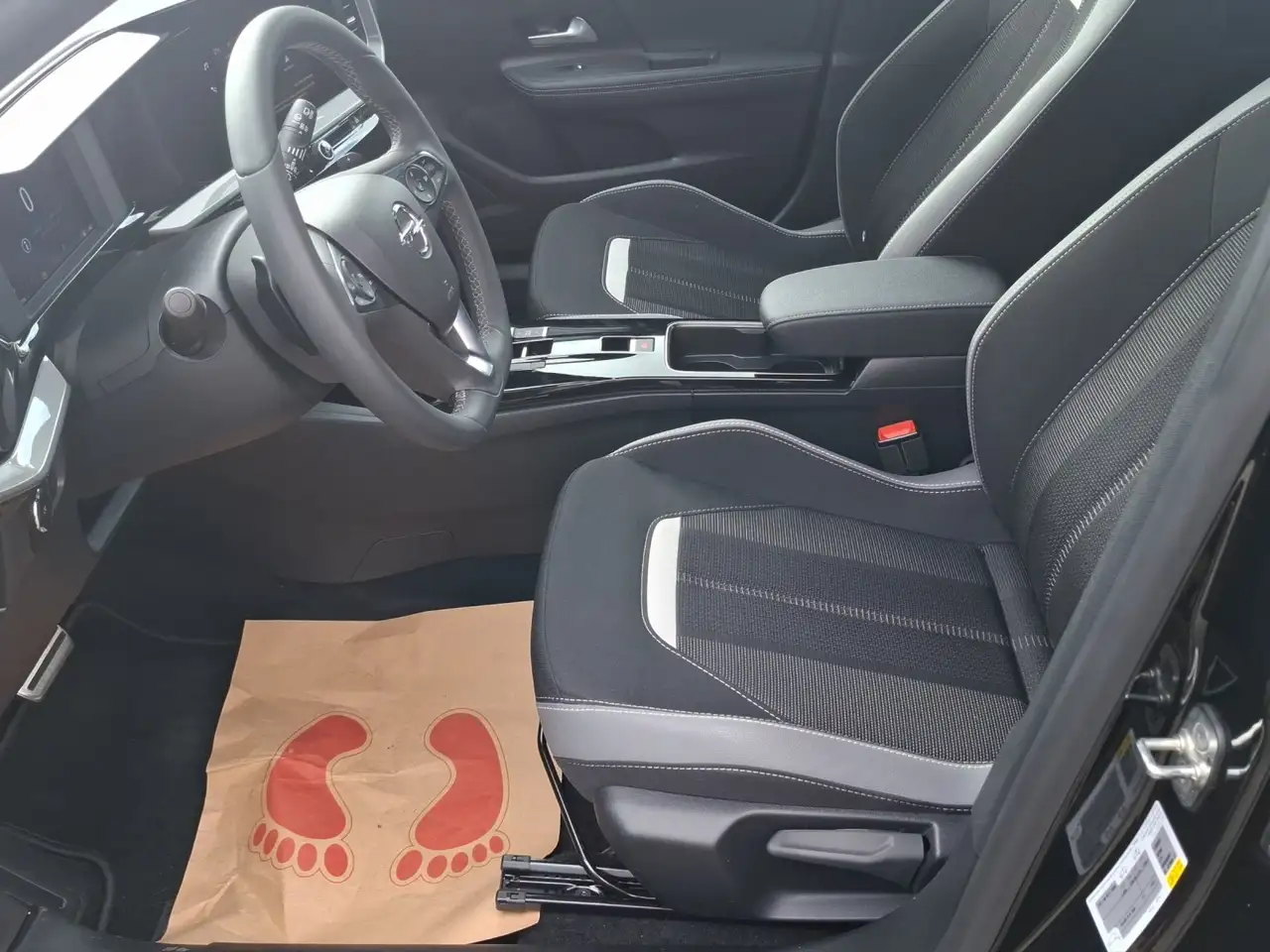 Opel Mokka GS Line 1,2 Turbo Carplay+LED+LHZ+LM — Vehicle gallery 10