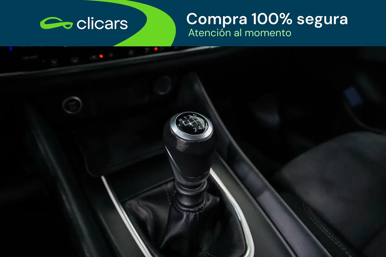 Nissan Qashqai 1.3 DIG-T mHEV 12V N-Connecta 4x2 103kW — معرض صور السيارة 26