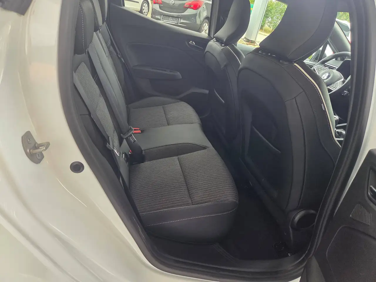 Mitsubishi Colt Colt 1.0 Turbo SELECT — Galerie du véhicule 12
