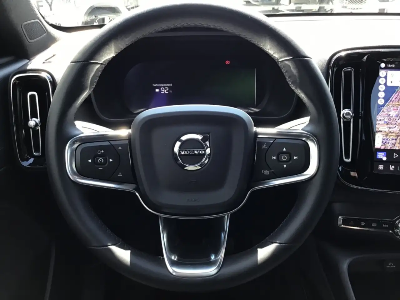 Volvo XC40 Plus Recharge Single Motor Navi Cam — معرض صور السيارة 14