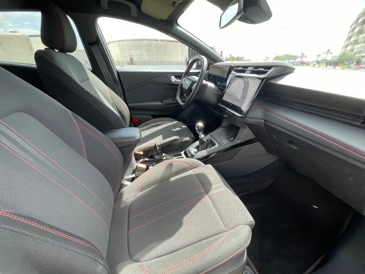 Ford Puma 1.0 EcoBoost MHEV ST-Line 125 — معرض صور السيارة 21