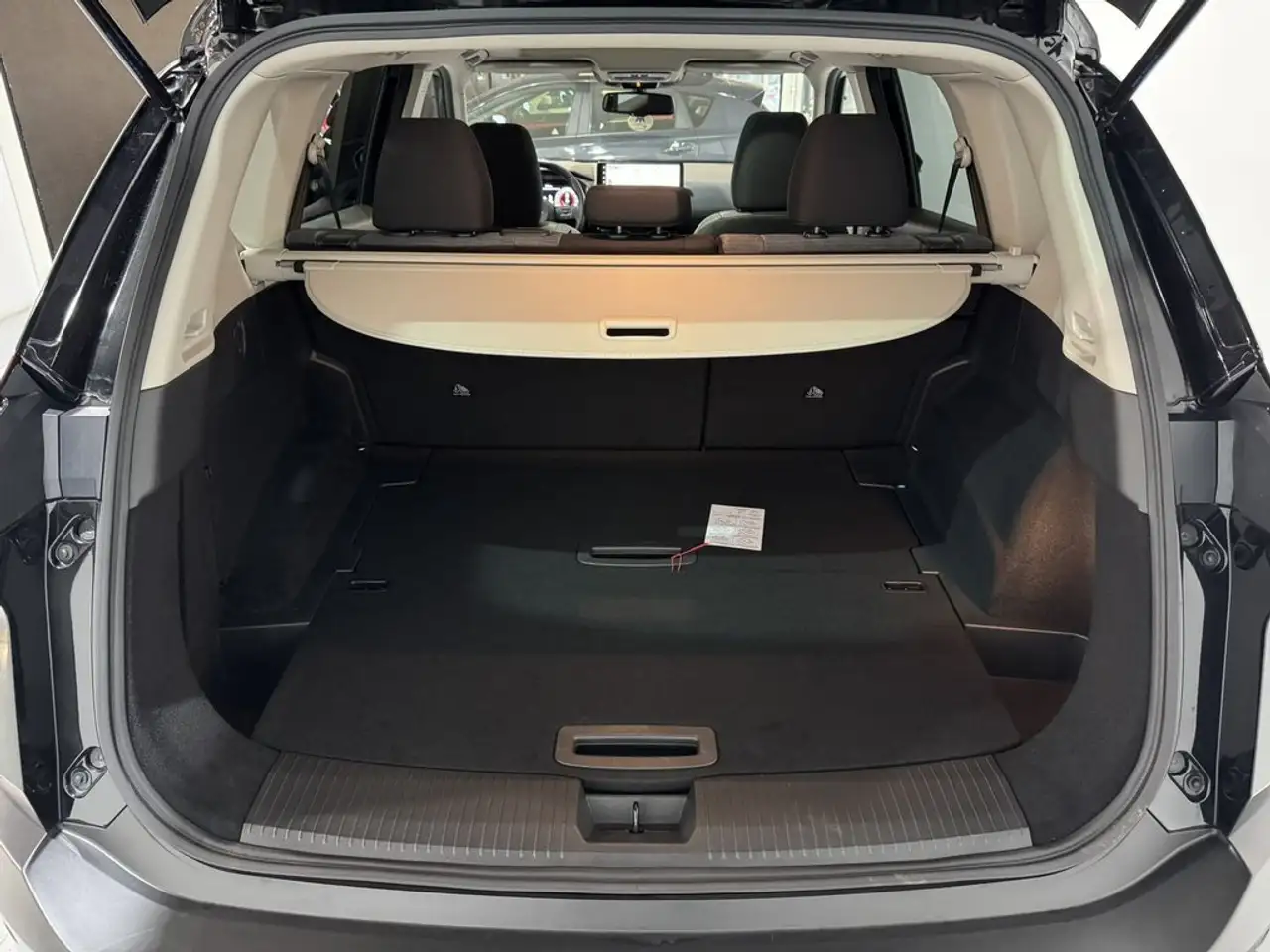 Nissan X-Trail 1.5 e-Power N-Connecta 4x2 5pl. 152kW — Galerie du véhicule 11