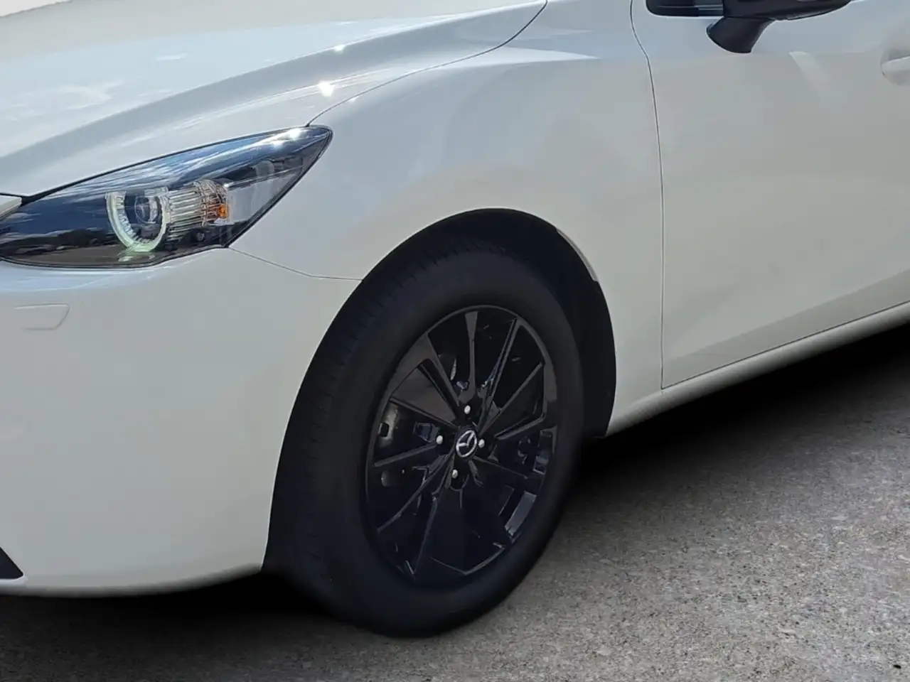 Mazda 2 HOMURA 2023 e-SKYACTIV G90 6MT FWD — Vehicle gallery 21