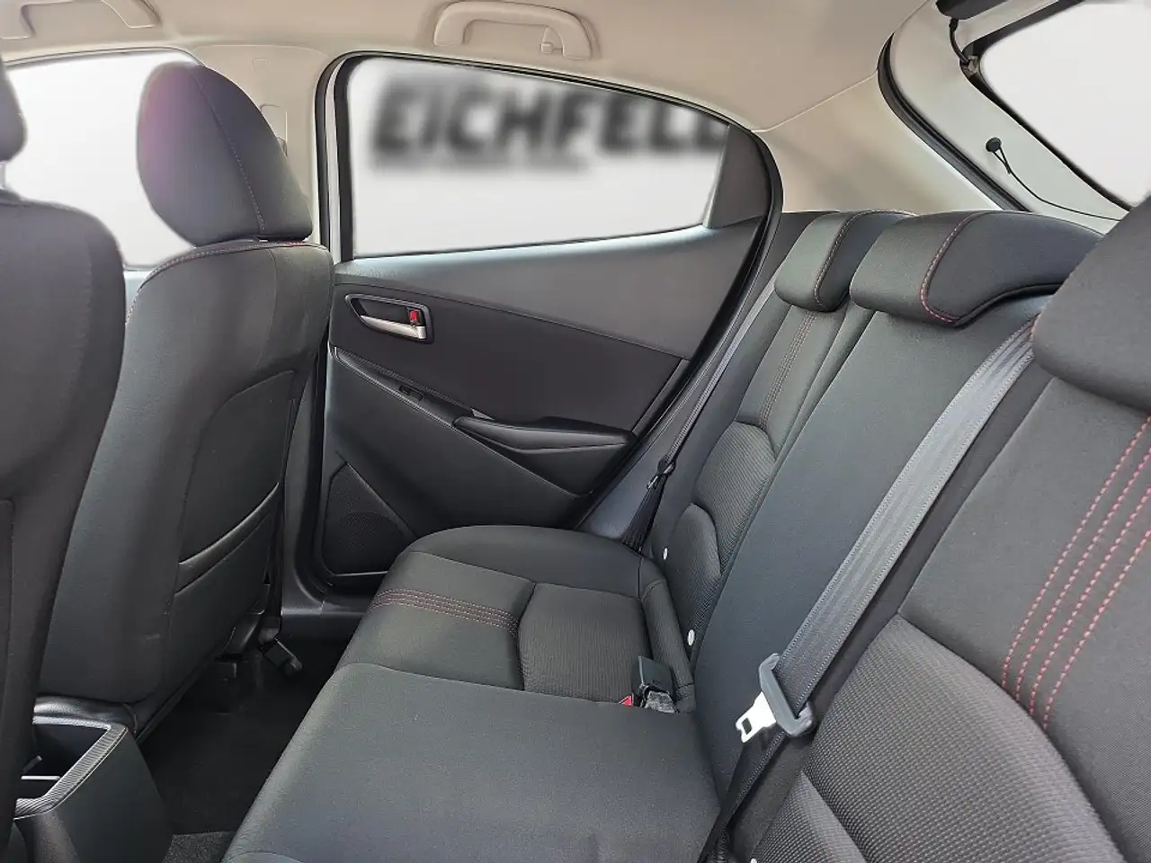 Mazda 2 HOMURA 2023 e-SKYACTIV G90 6MT FWD — Vehicle gallery 15