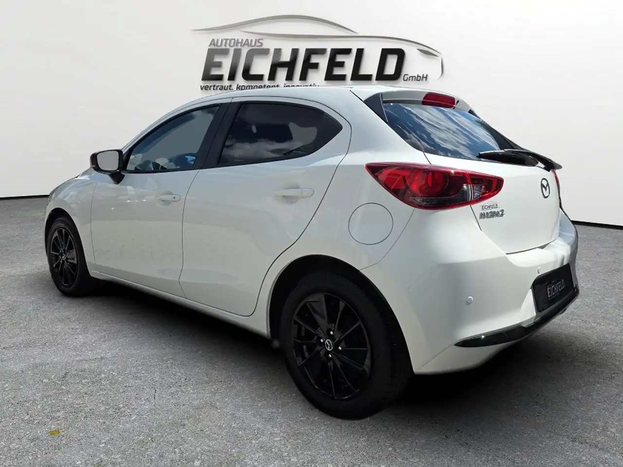 Mazda 2 HOMURA 2023 e-SKYACTIV G90 6MT FWD — Vehicle gallery 4