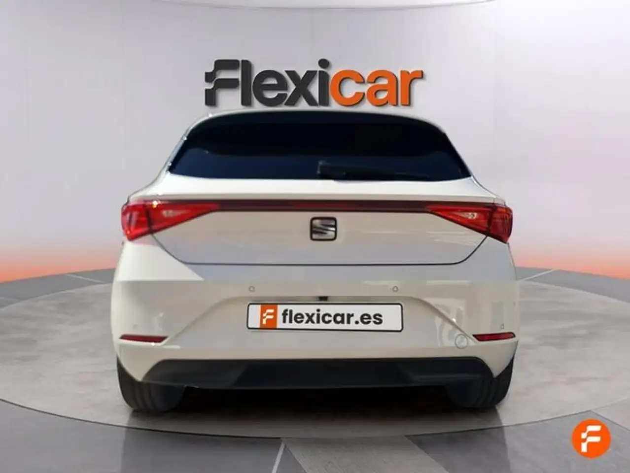 SEAT Leon 2.0TDI S&S Style XS 115 — معرض صور السيارة 4