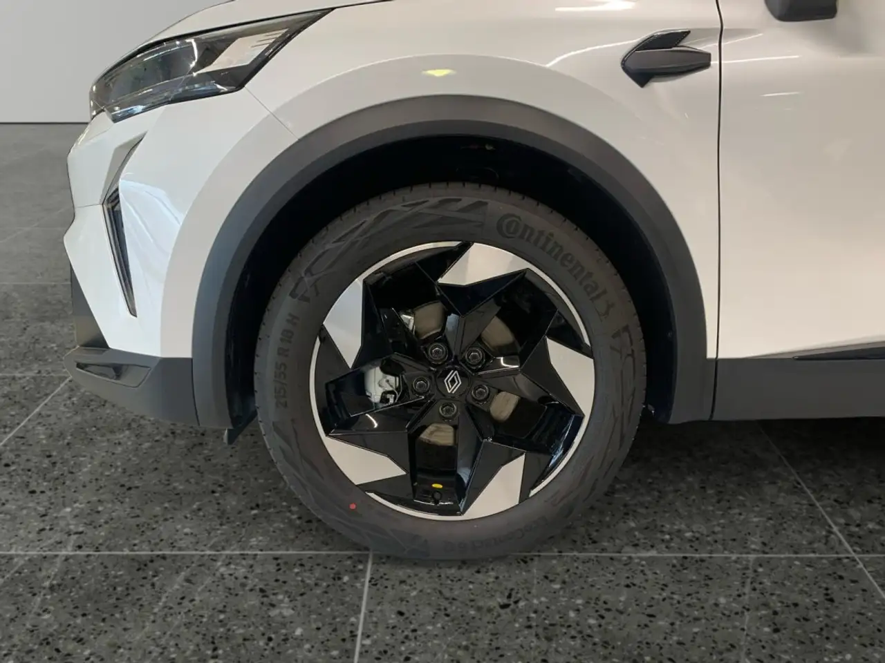 Renault Captur II 1.0 TCe 90 EU6e Techno WINTER-PAKET — معرض صور السيارة 14