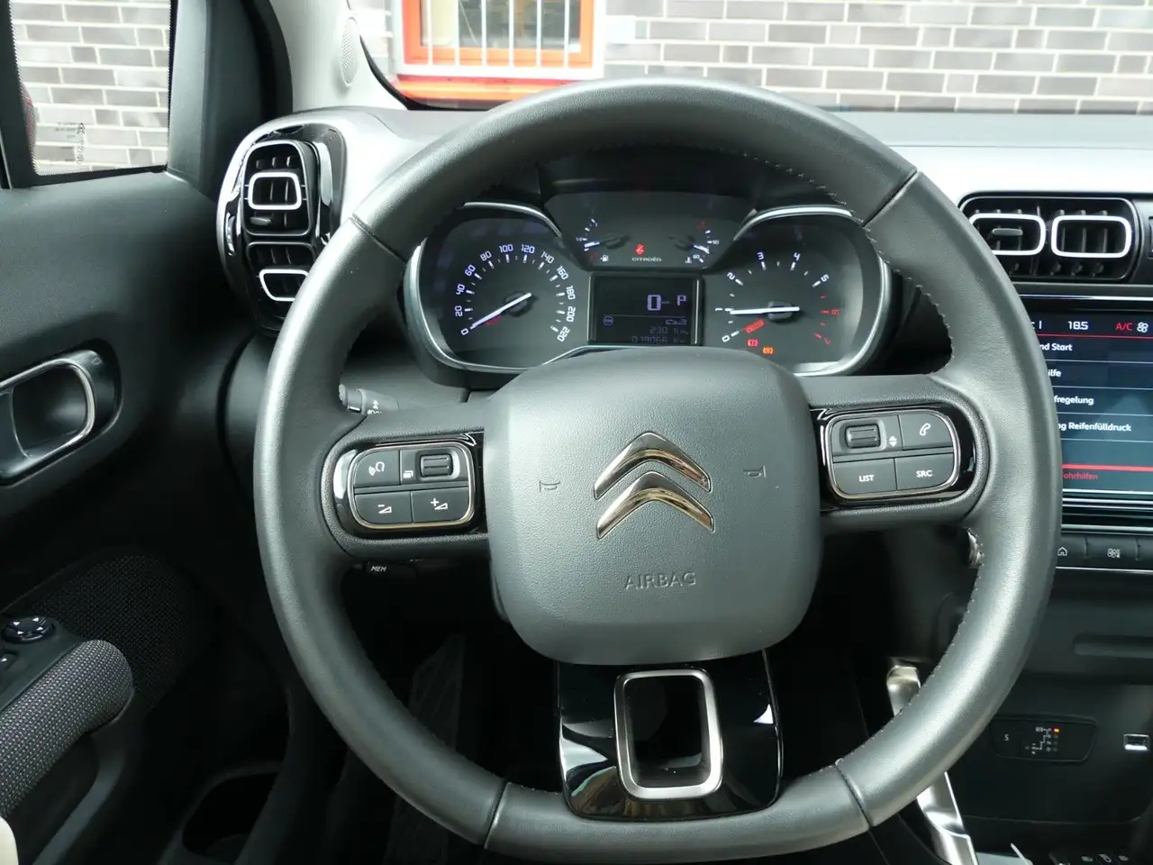 Citroen C3 Aircross PureTech 130 S&S EAT6 Max — Galería del vehículo 15
