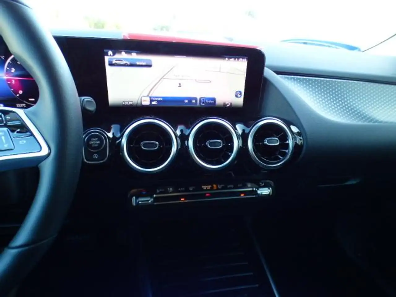 Mercedes-Benz B 200 B 200 Progressive Line Advanced Fahrassistenz-Paket Standheizung Fondsitzlängs verstellbar Memory Leder Verkehrszeichen — Galería del vehículo 31