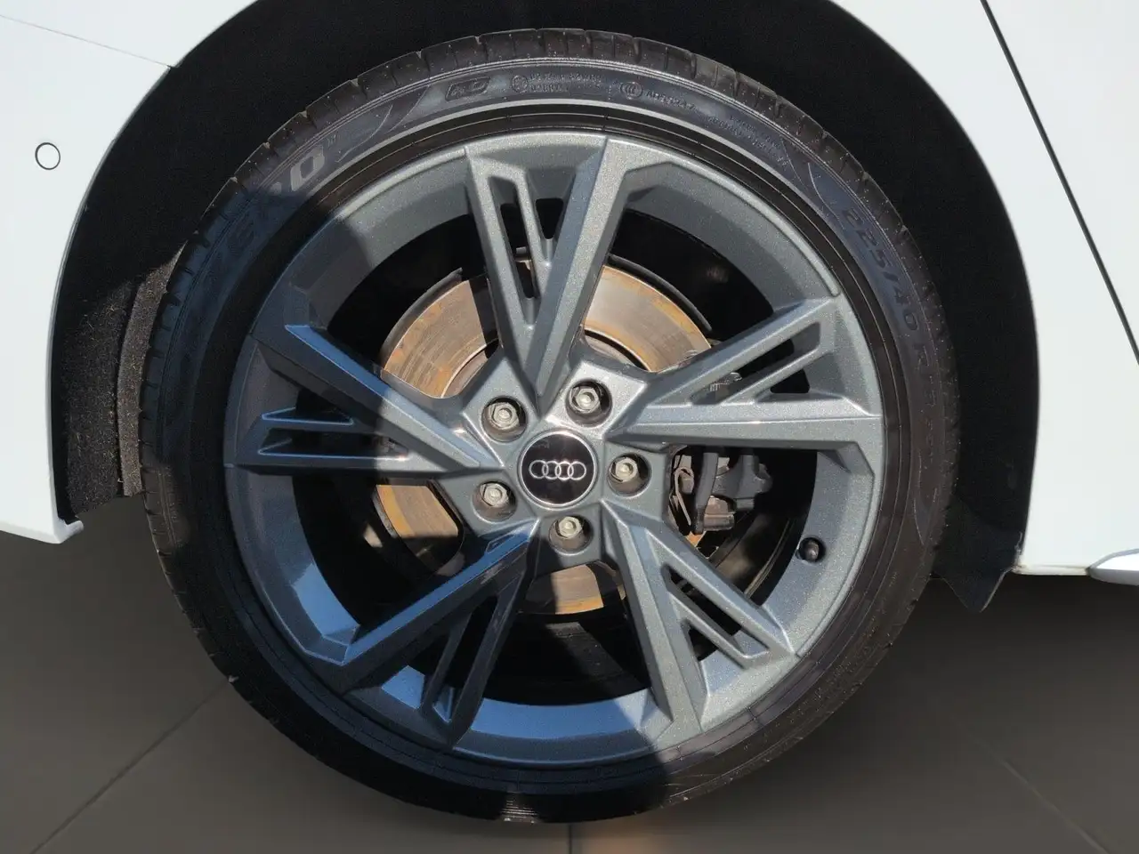 Audi S3 TFSI LED Navi SHZ EPH+ — معرض صور السيارة 7