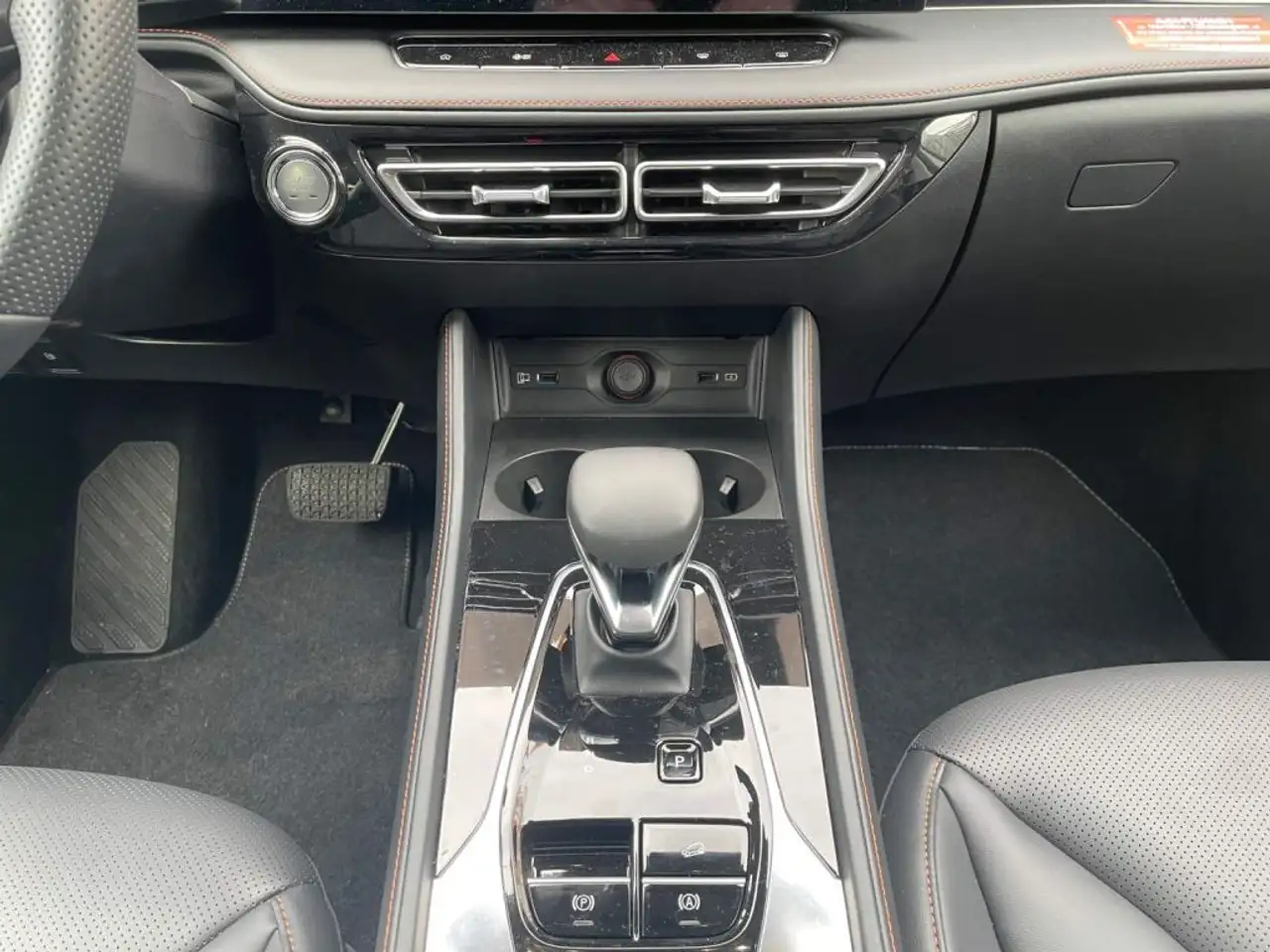 MG HS PHEV Luxury *360°*LED*elek. Heckklappe* — Vehicle gallery 13