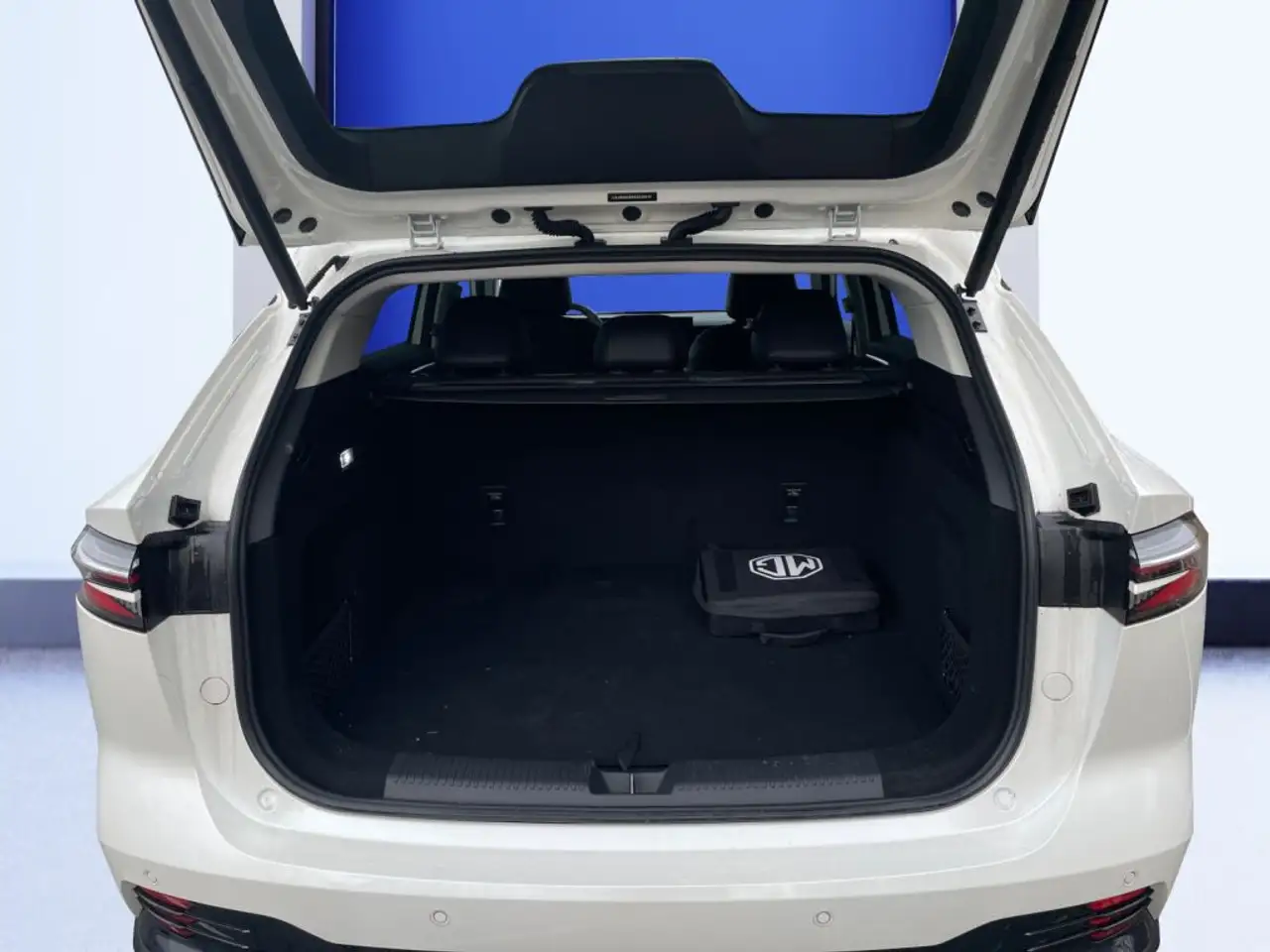 MG HS PHEV Luxury *360°*LED*elek. Heckklappe* — Vehicle gallery 7