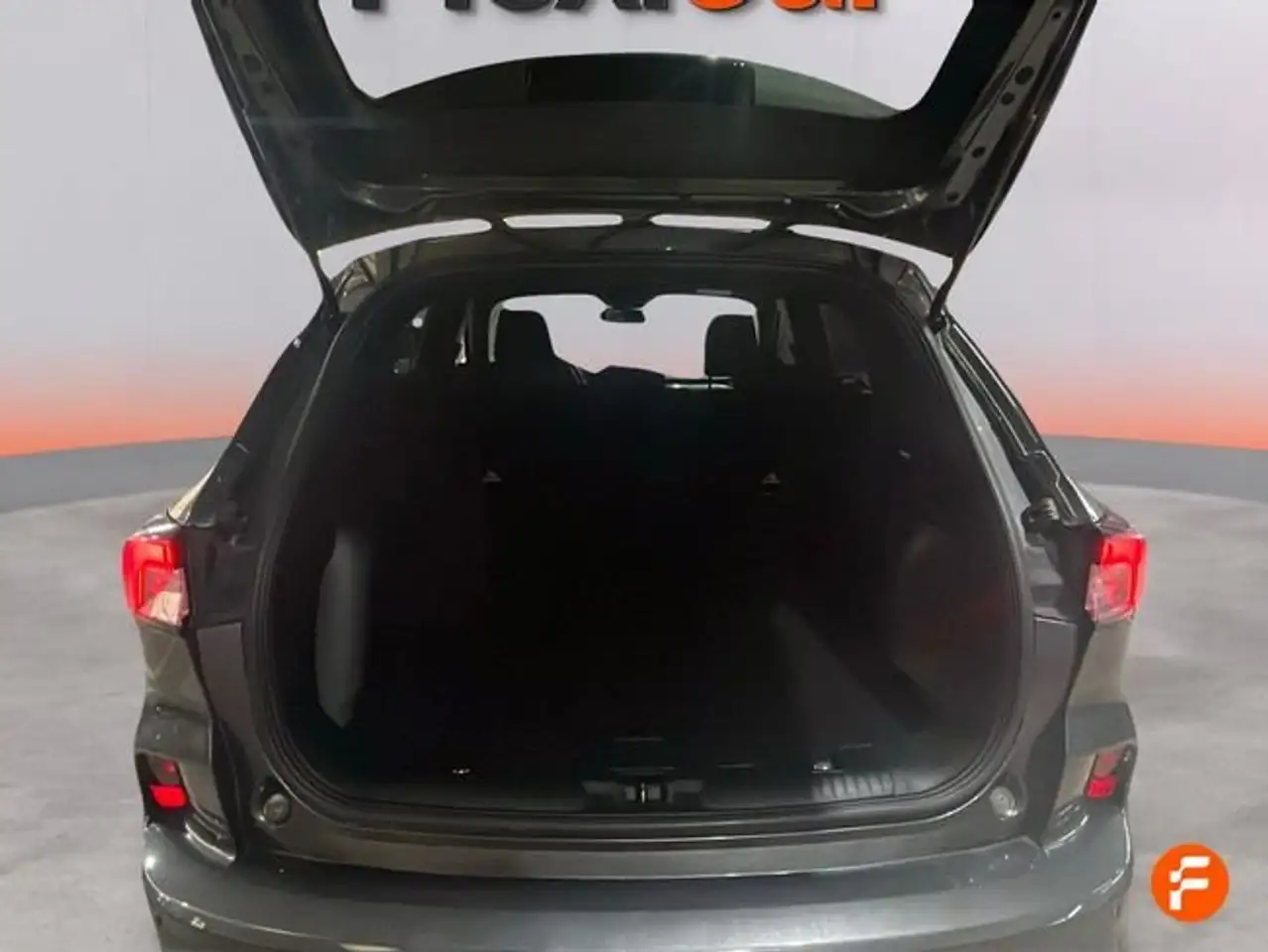 Ford Kuga 2.0 EcoBlue ST-Line FWD 120 Aut. — معرض صور السيارة 22