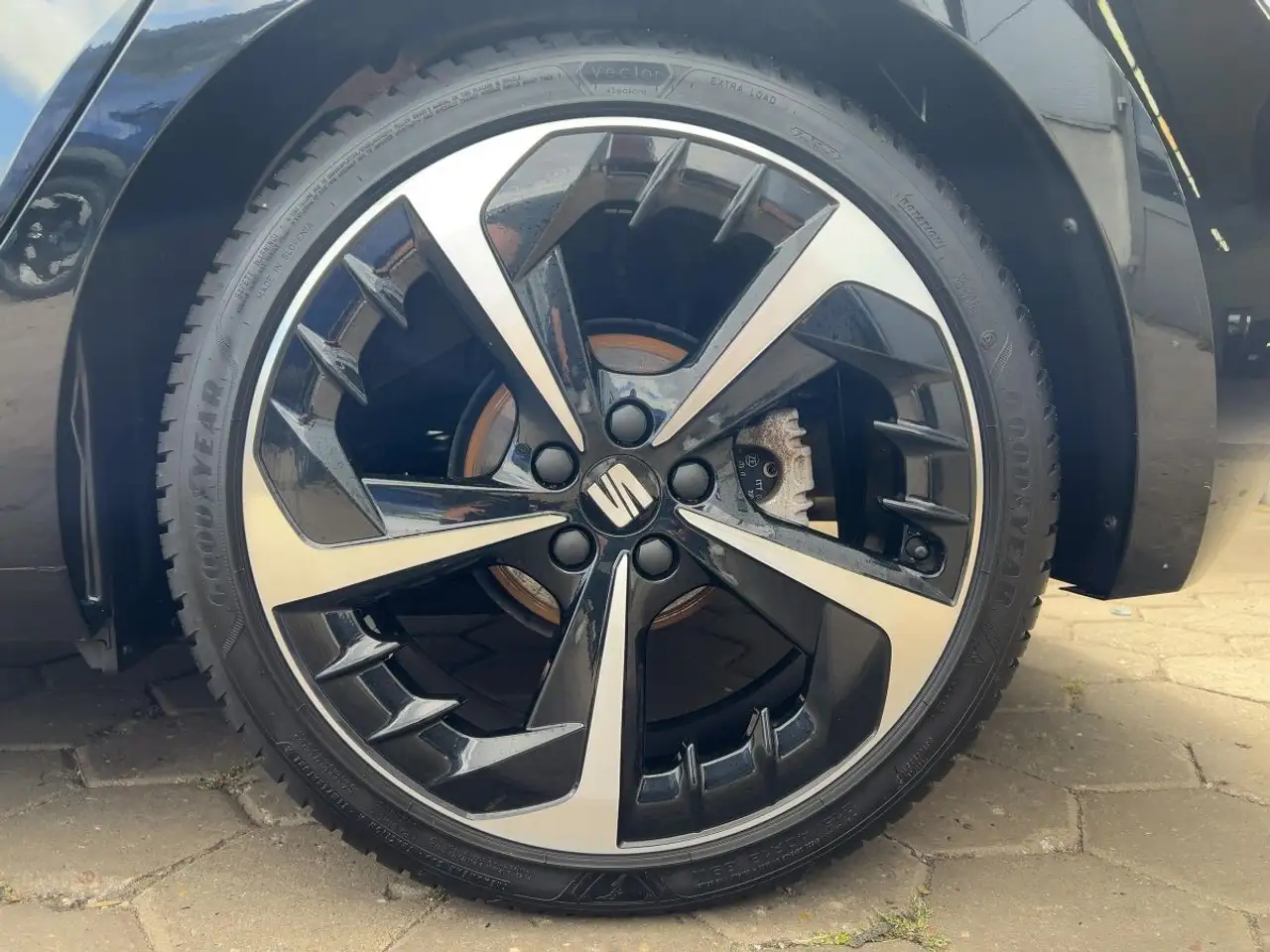 SEAT Ibiza 1.0 TSI FR DSG LED Beats Kamera Navi Sitzh — معرض صور السيارة 14