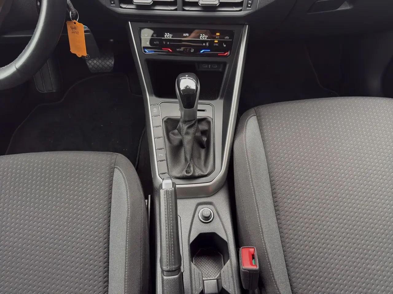 Volkswagen Polo 1,0 TSI Life*Virtual*ACC*Navi*DAB+*Kamera*L — معرض صور السيارة 9