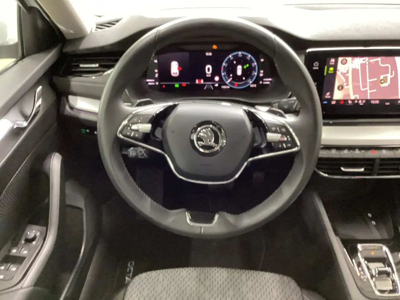 Skoda Octavia Selection 1,5l TSI M-HEV *RFK SHZ NAVI L — Galerie du véhicule 12