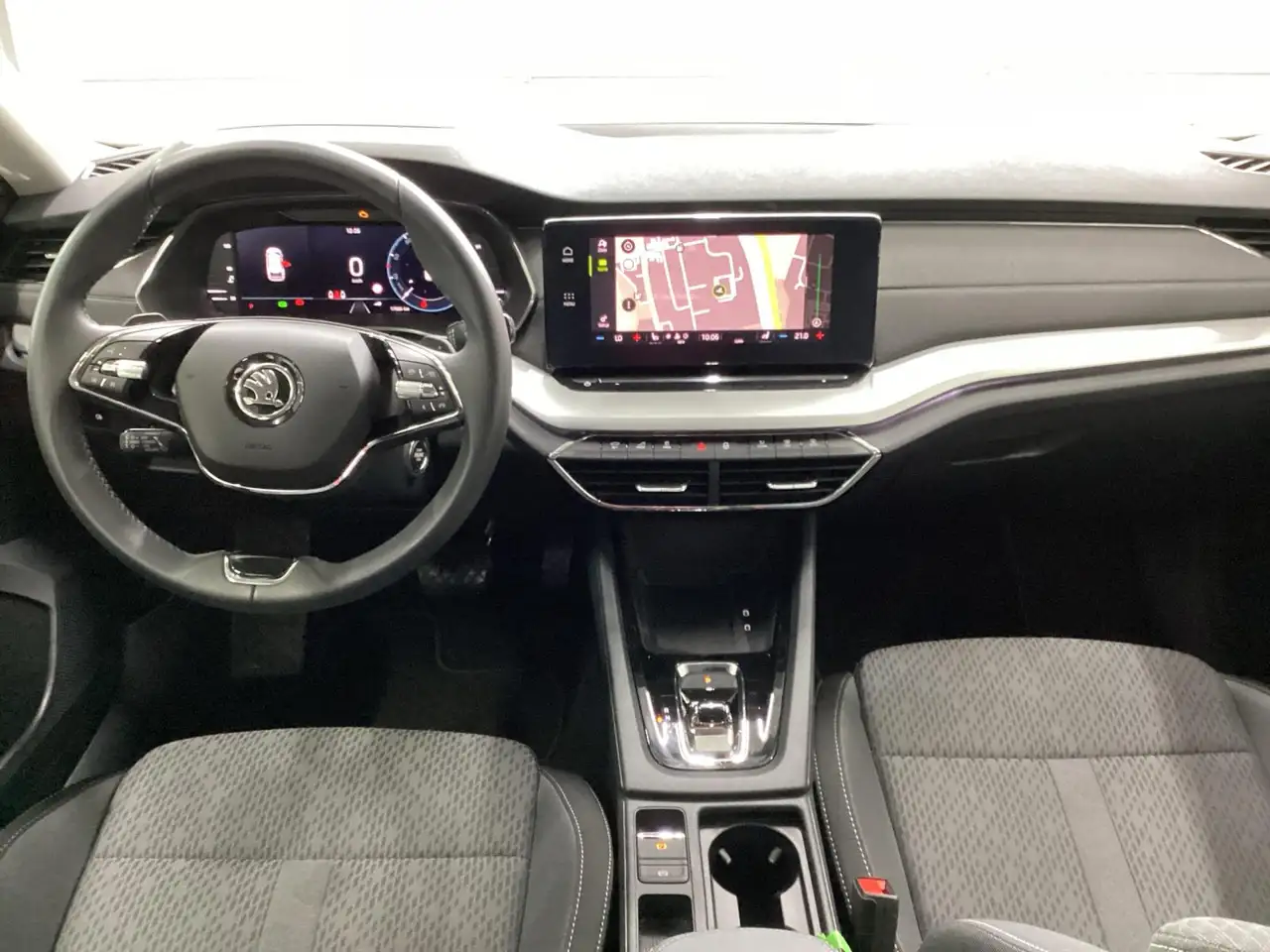 Skoda Octavia Selection 1,5l TSI M-HEV *RFK SHZ NAVI L — Galerie du véhicule 11