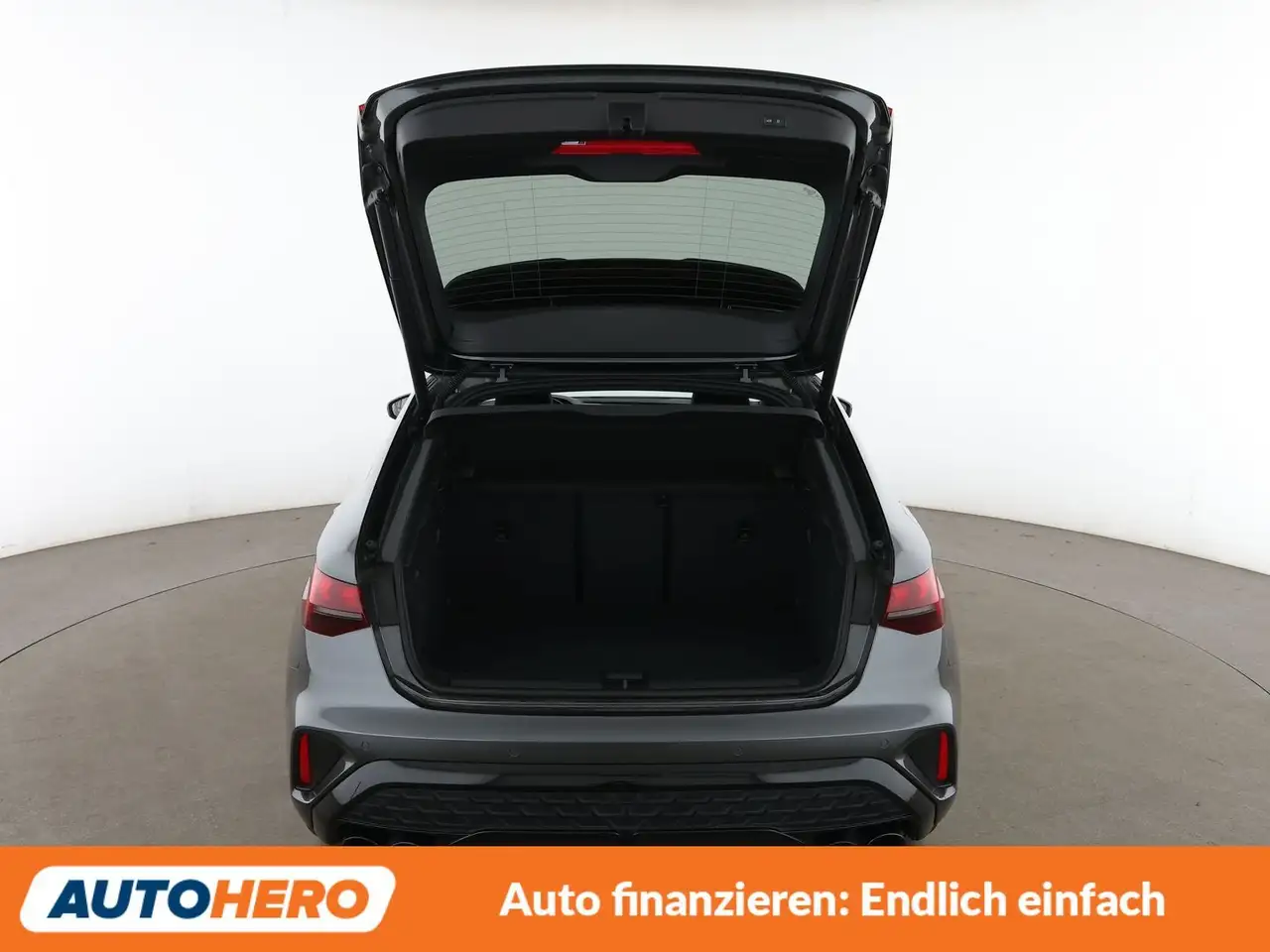 Audi S3 2.0 TFSI quattro Aut.*NAVI*LED*TEMPO*PDC*SHZ* — Galería del vehículo 17