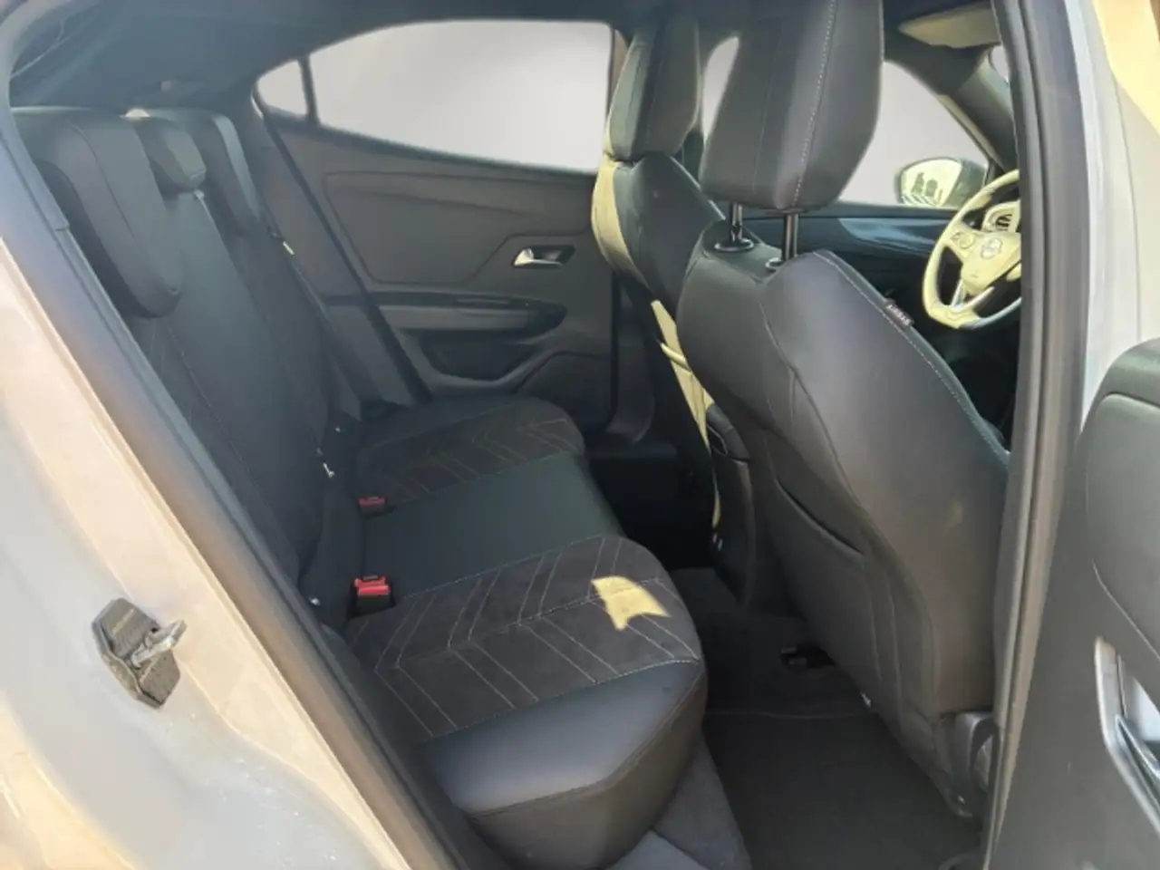 Opel Mokka 1.2 Turbo GS Line Allwetter/Sitzheizung/Klimaauto — معرض صور السيارة 13
