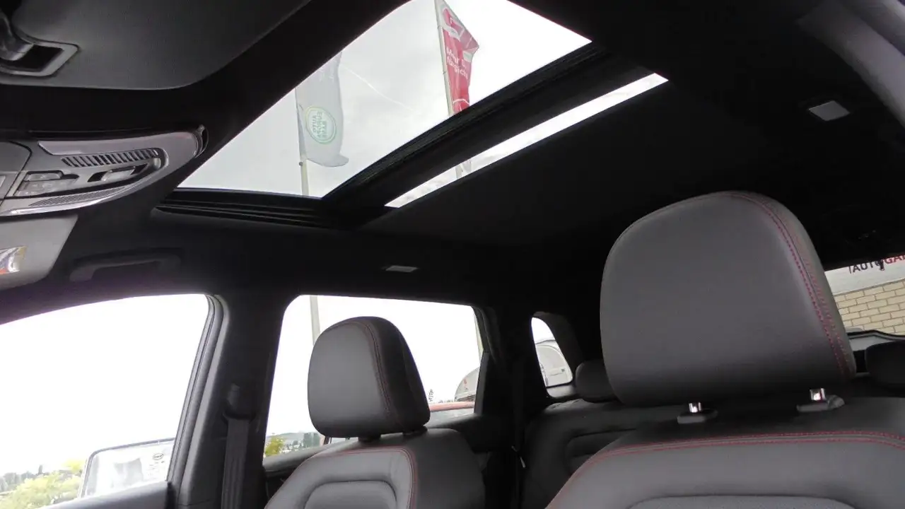 SWM G01 1,5T AT,Panorama,Leder,LED-SW,Klima,RFK,Spo — Galería del vehículo 12