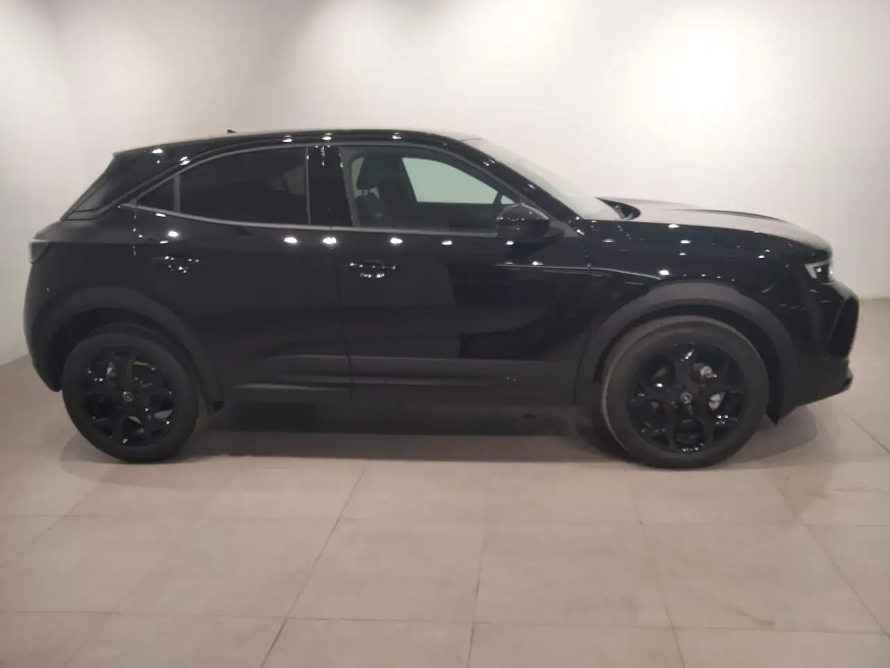 Opel Mokka 1.2T S&S Black Edition 136 — Vehicle gallery 4