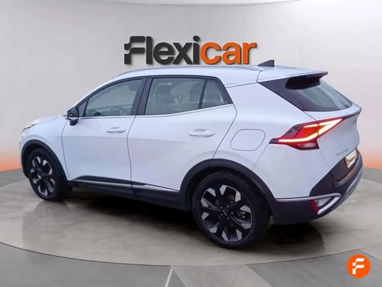 Kia Sportage 1.6 T-GDi PHEV 198kW (265CV) Drive 4x4 — معرض صور السيارة 11