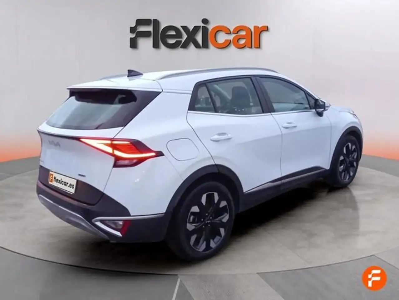 Kia Sportage 1.6 T-GDi PHEV 198kW (265CV) Drive 4x4 — معرض صور السيارة 4