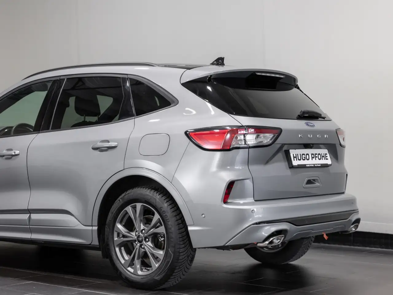 Ford Kuga ST-Line X*PANO*AHK*KAM*ACC*NAVI*SOUND-SYS. LED Pan — Vehicle gallery 6