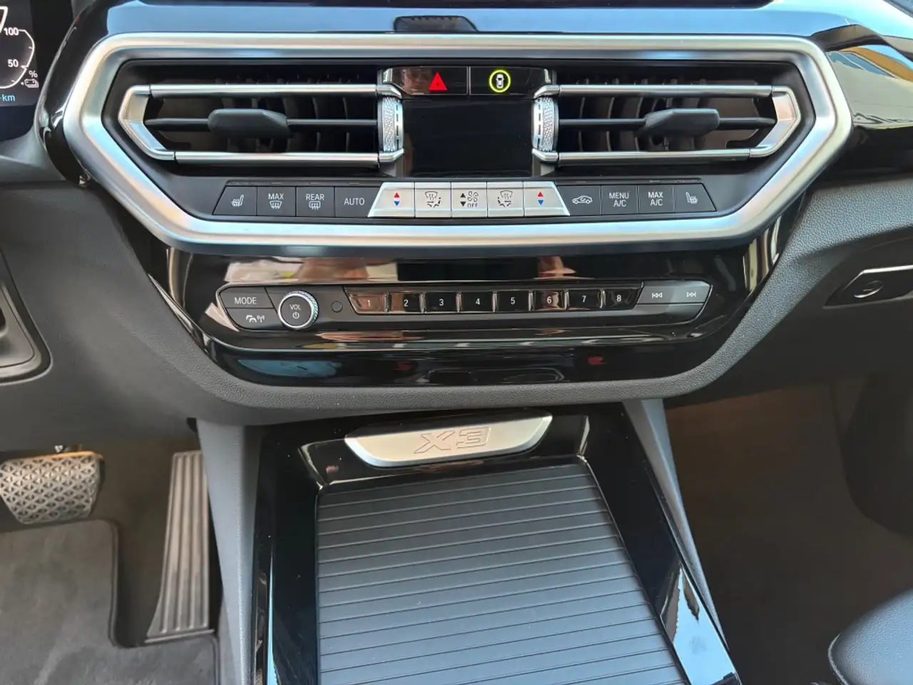 BMW X3 xDrive 30e xLine — معرض صور السيارة 27