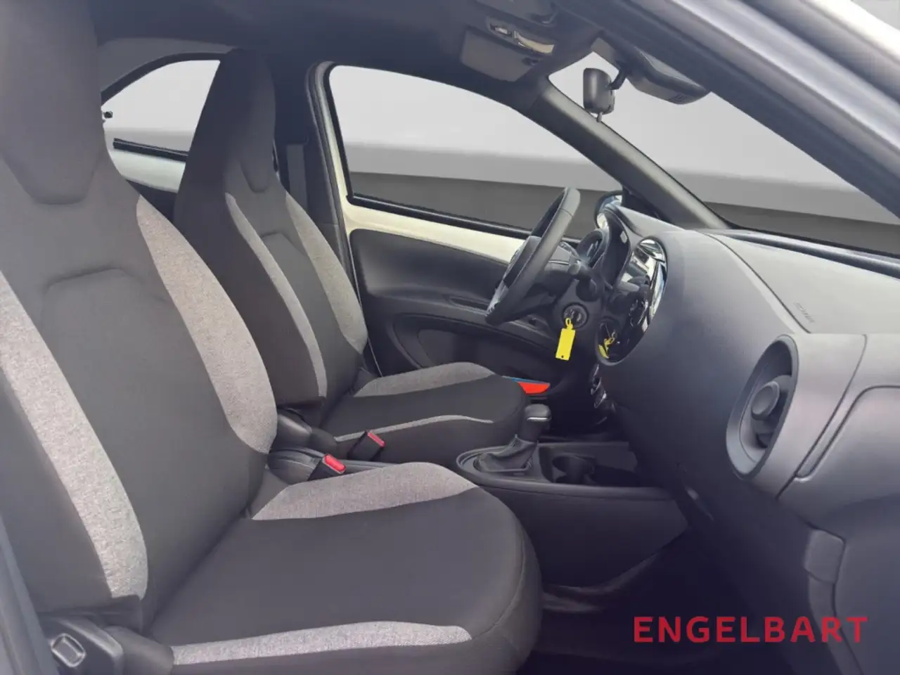 Toyota Aygo X Business CarPlay Kamera Sitzheizung — Vehicle gallery 11