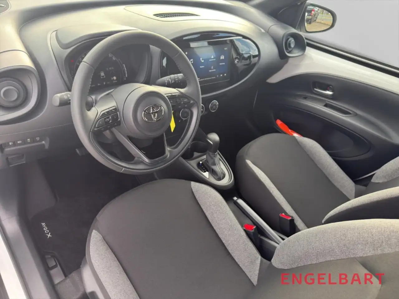 Toyota Aygo X Business CarPlay Kamera Sitzheizung — Vehicle gallery 7