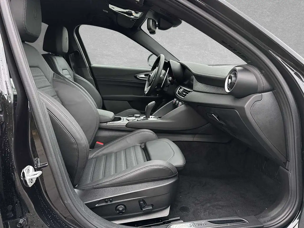 Alfa Romeo Giulia Quadrifoglio 2.9 V6 — Galerie du véhicule 6