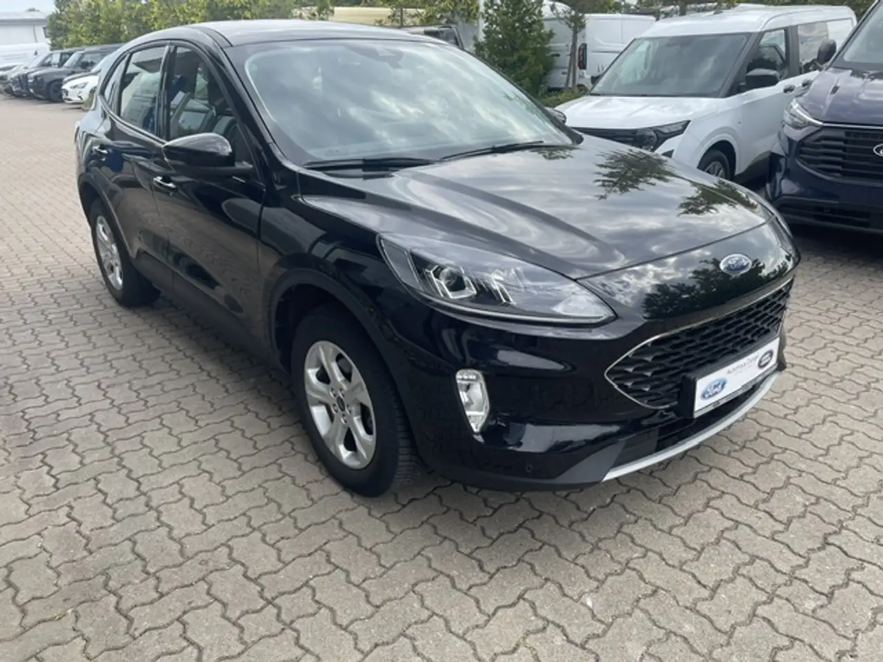 Ford Kuga Cool & Connect PHEV — معرض صور السيارة 5