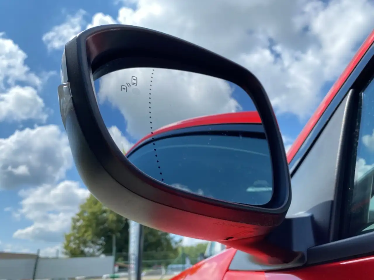 Renault Austral TECHNO ESPRIT ALPINE 160 NAVI+LED+360Â Techno Espr — Galería del vehículo 35