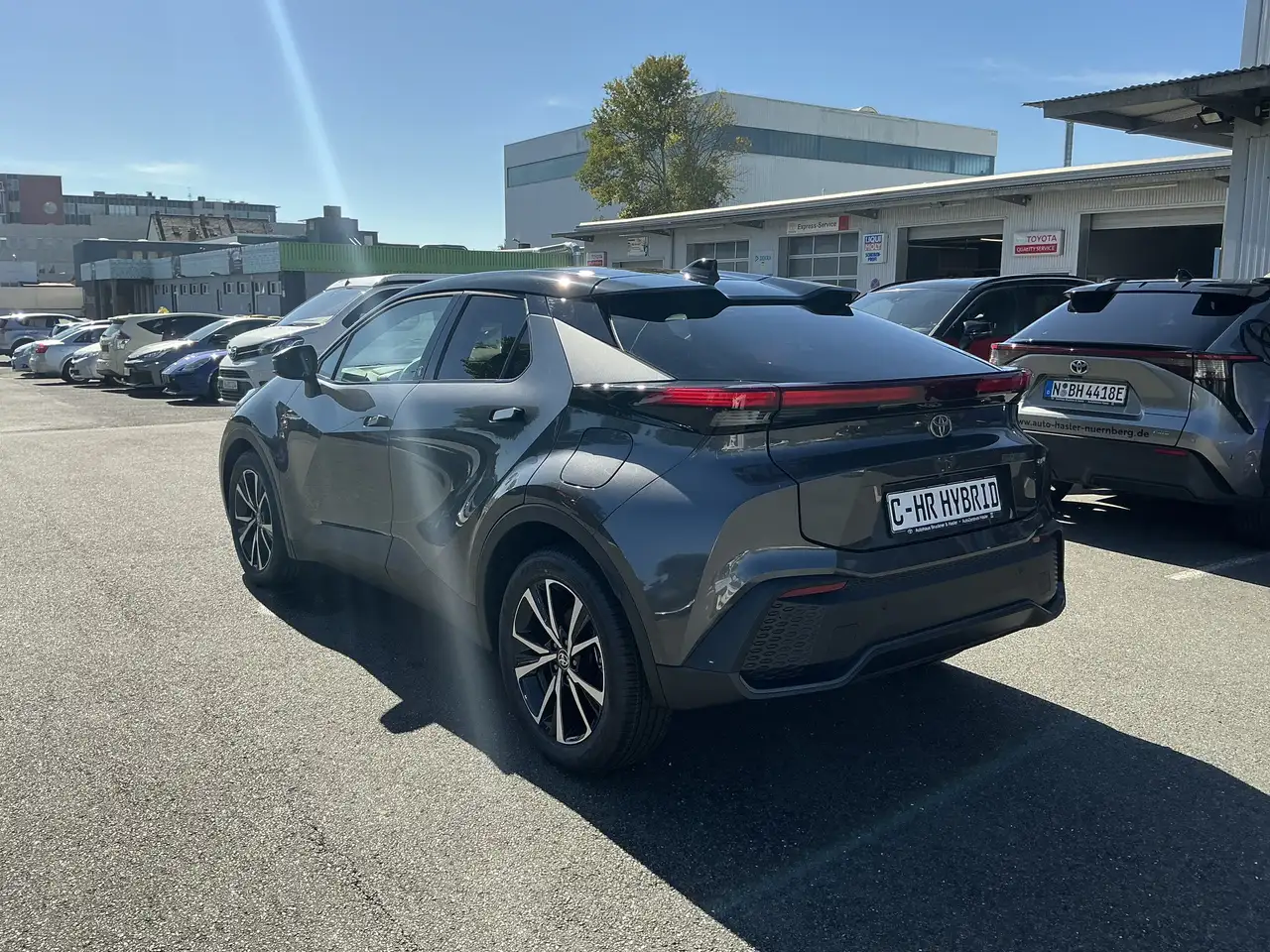 Toyota C-HR 1.8 Hybrid Team Deutschland — Galería del vehículo 3