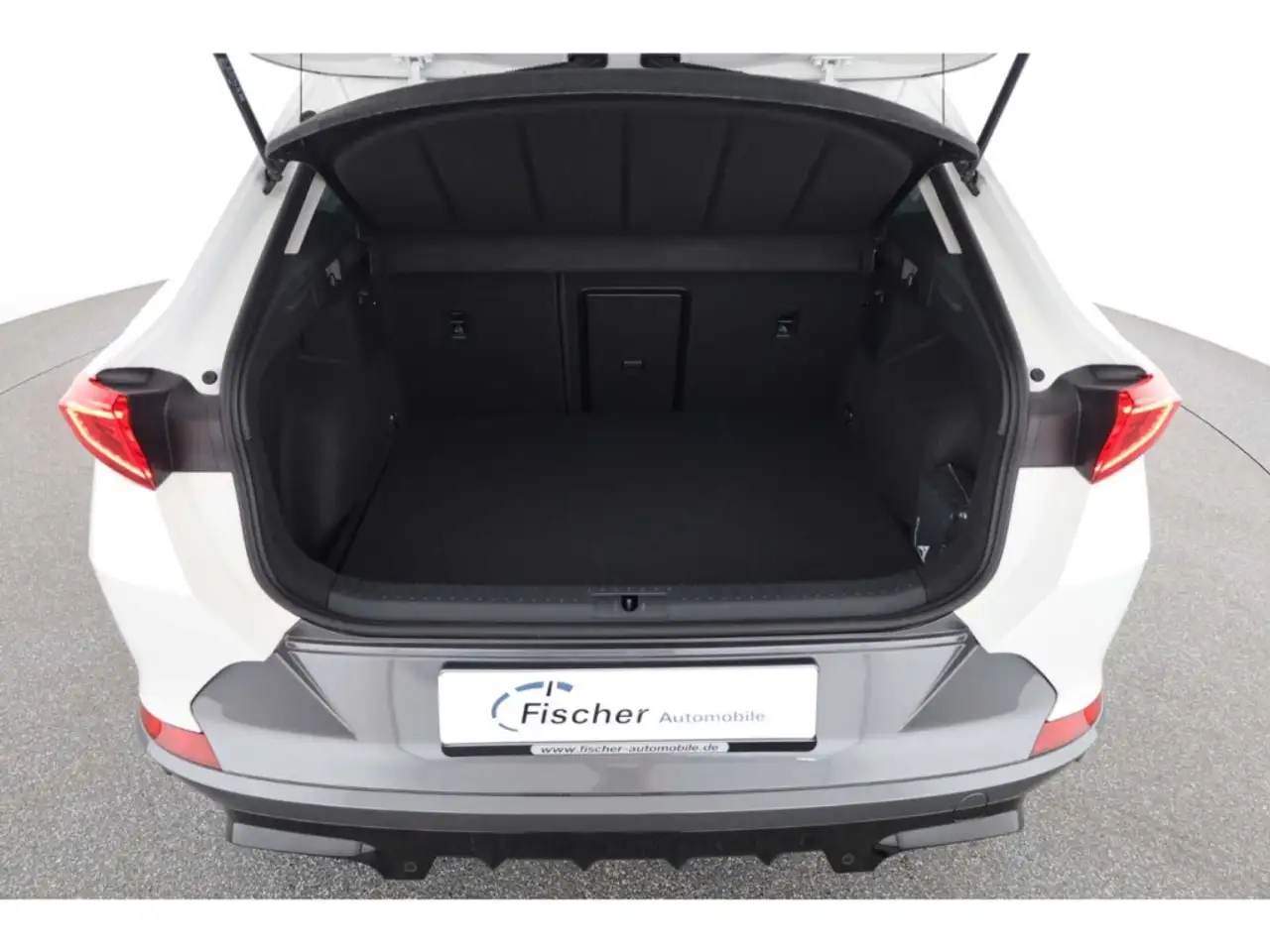 CUPRA Formentor 1.4 e-Hybrid DSG LED/ACC/CarPlay/SH — Vehicle gallery 12