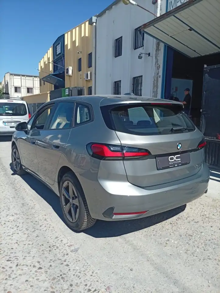 BMW 218 218iA Active Tourer Luxury Line 100KW — Galerie du véhicule 9