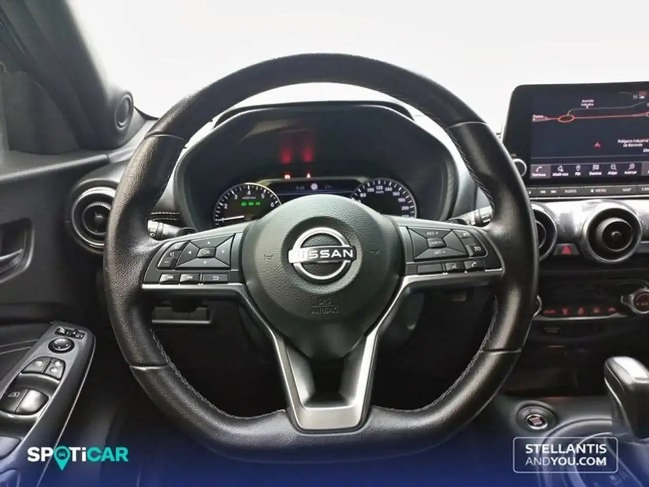Nissan Juke 1.0 DIG-T N-Connecta 4x2 DCT 7 84kW — Vehicle gallery 24