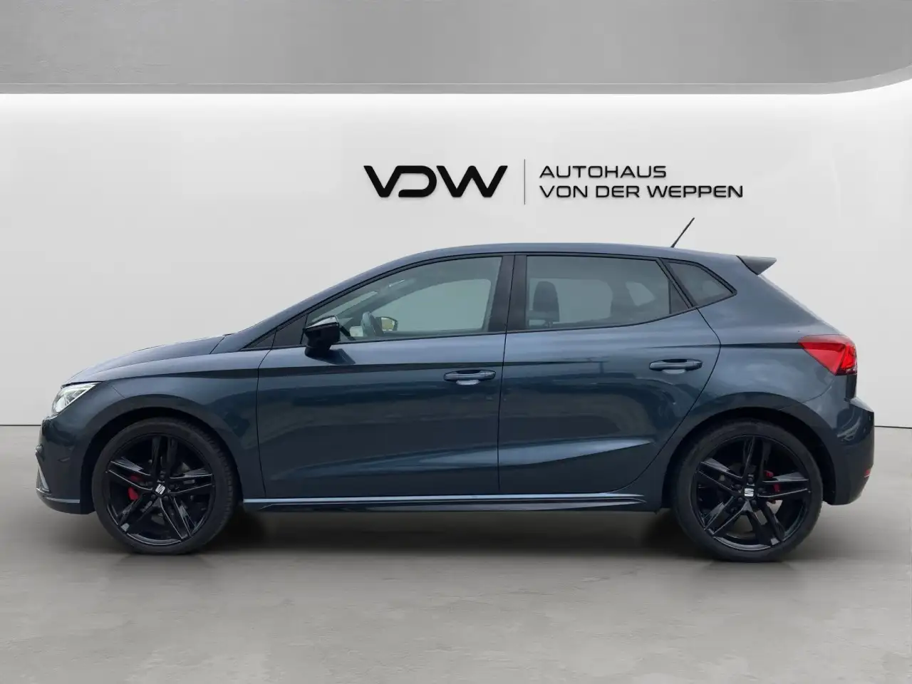 SEAT Ibiza TSI FR Navi Kamera Keyless SHZ Black-Paket — Galería del vehículo 5