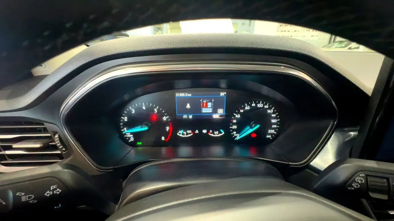 Ford Focus Active X 1.0T EcoBoost mHEV 92kW Sportb. — Vehicle gallery 13