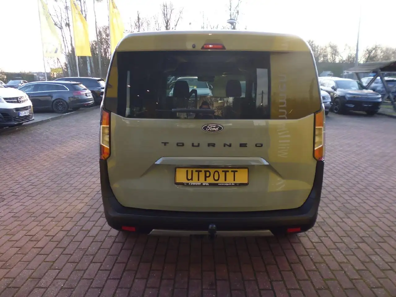 Ford Tourneo Courier Active — Vehicle gallery 4
