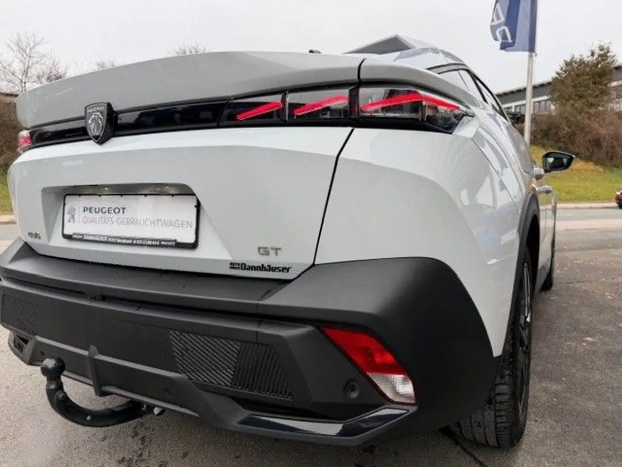 Peugeot 408 PureTech 130 EAT8 GT, AHK, FOCAL,360°K.,1.Hd — Vehicle gallery 7