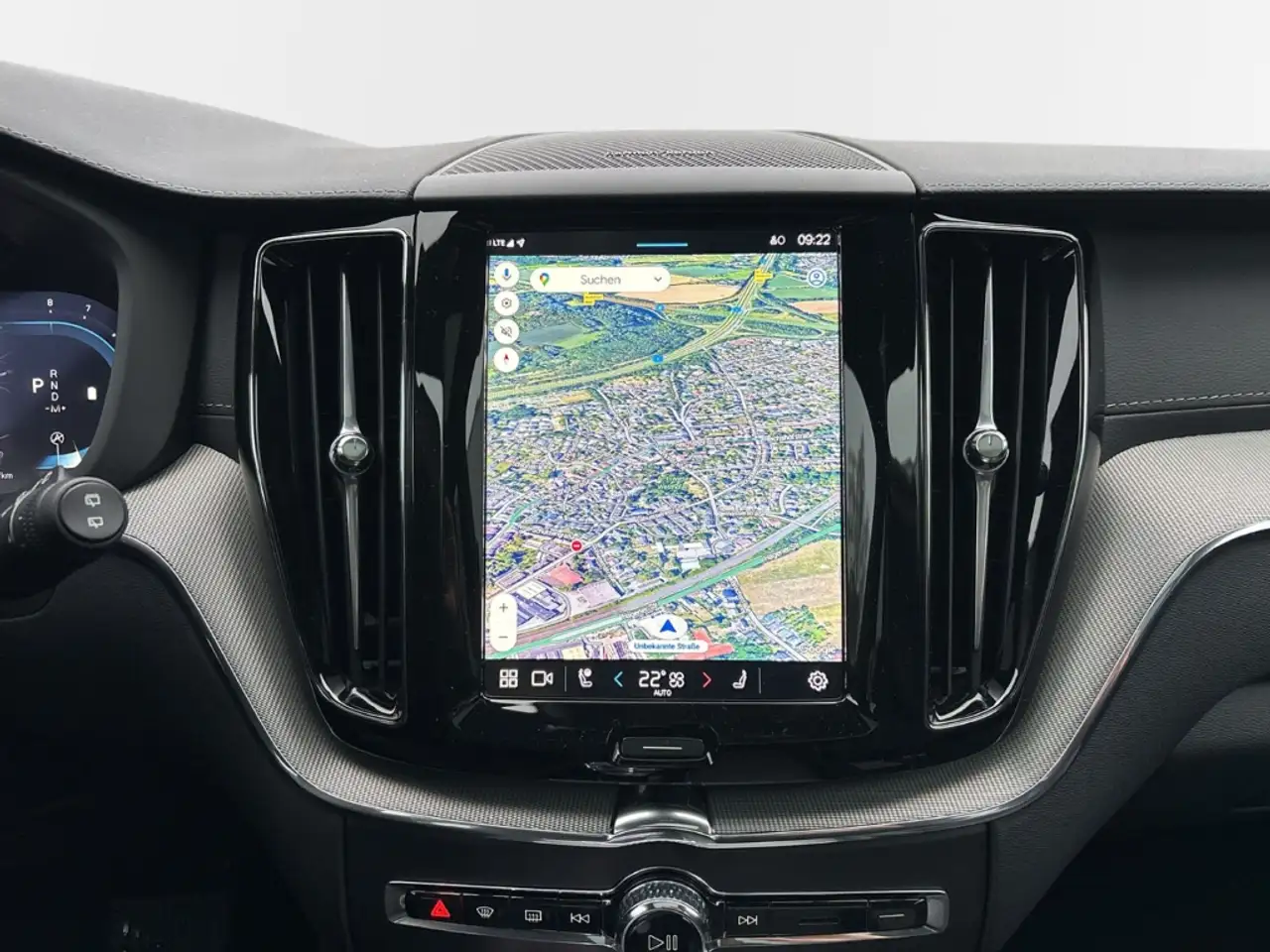 Volvo XC60 B5 Benzin AWD Ultra Dark 21'' ACC HUD LED DAB Pano — Galería del vehículo 11
