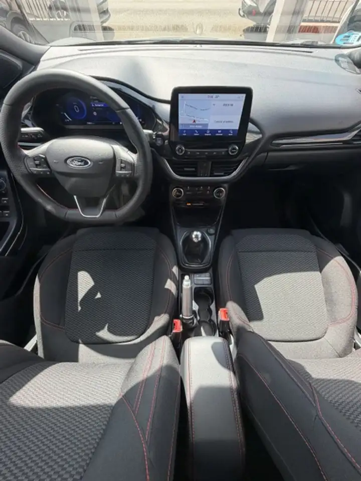 Ford Puma 1.0 EcoBoost MHEV ST-Line 125 — معرض صور السيارة 7