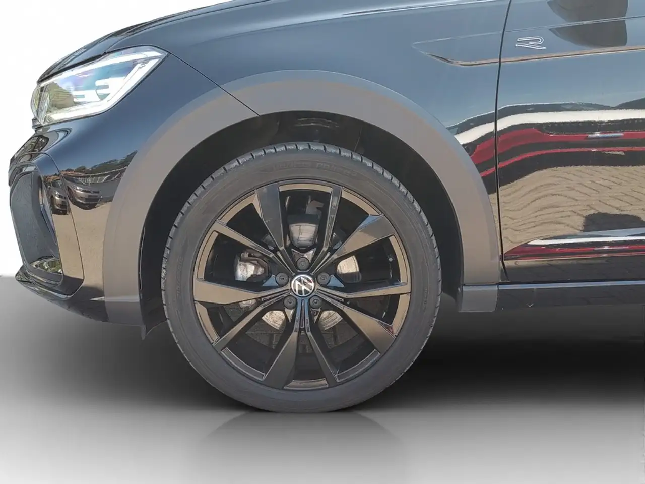 Volkswagen Taigo 1.5 TSI DSG R-Line IQ-LIGHT*NAV*SHZ*ACC*PDC*KAM... — معرض صور السيارة 23