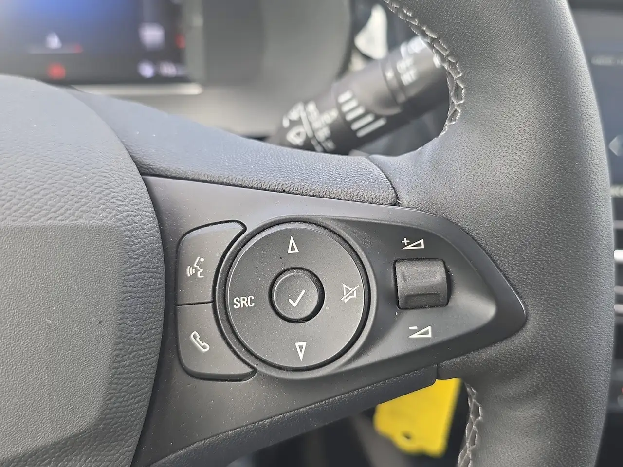 Opel Corsa F 1.2 Edition *Sitzheizung*DAB*Navigation — Galerie du véhicule 14