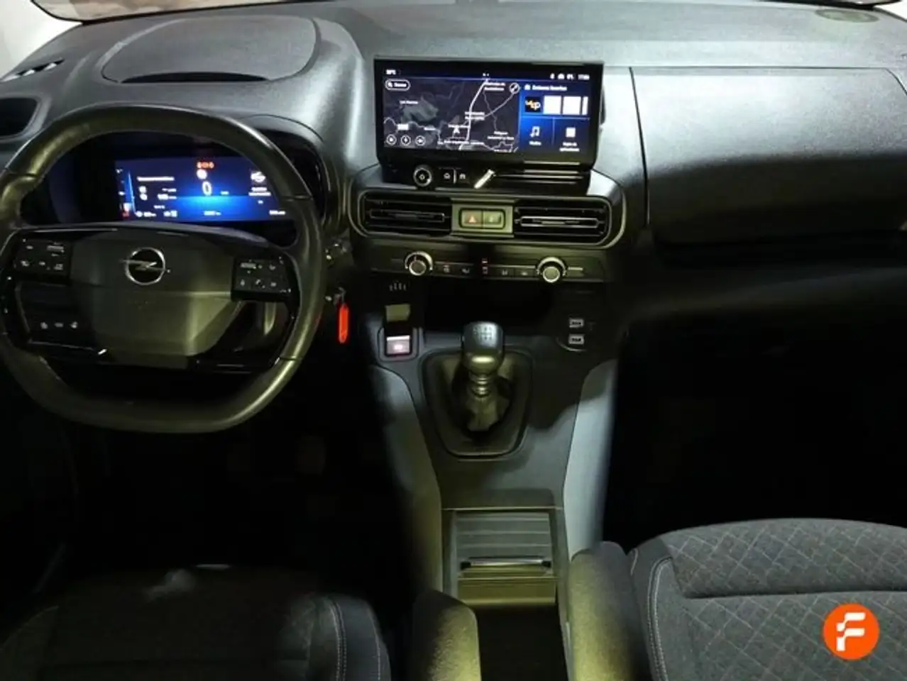 Opel Combo 100 Cv 1.5 Td S/S MT6 €6.4 — معرض صور السيارة 23